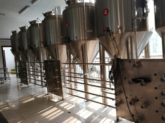 Gärungs-Ausrüstungs-Handelsbier-Gärungserreger-Touch Screen Steuerung des Bier-2000L