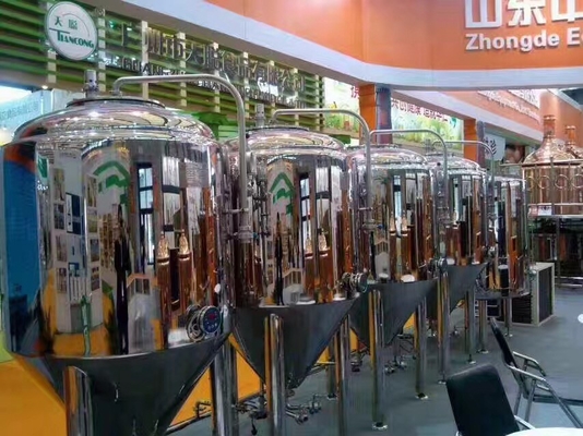 Automatischer schlüsselfertiger Microbrewery-Ausrüstungs-Edelstahl oder Kupfer-Material