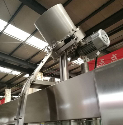 Füllmaschine-Glas-Flaschenreinigungs-füllendes Mit einer Kappe bedecken 500 BPH Monoblock