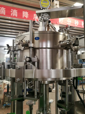 Füllmaschine-Glas-Flaschenreinigungs-füllendes Mit einer Kappe bedecken 500 BPH Monoblock
