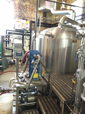 Klassische moderne Art Microbrewery-Ausrüstung mit Fermenter-konischem Behälter