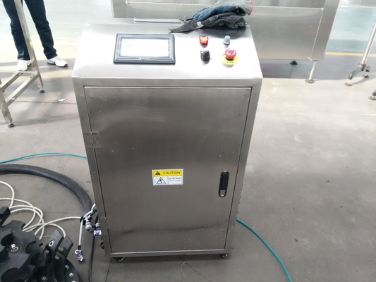 Gekohlte Getränk-Brauerei-abfüllende Ausrüstung Monoblock-Maschine 1000Bph - 2000Bph