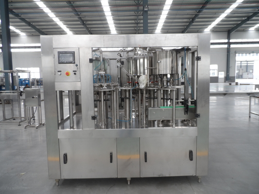 Füllmaschine-Saft-füllende Linie Material alkoholfreien Getränkes von 4,5 Kilowatt gekohlter SS 304